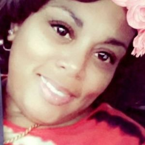 Meet your Posher, Yolanda